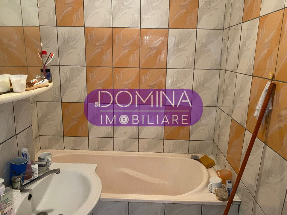 Vânzare apartament 2 camere, et. 2,  situat în Rovinari, strada Sporturilor