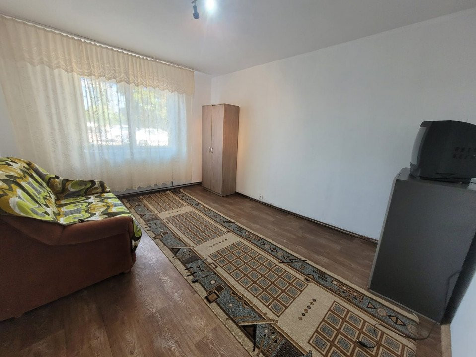 Închiriere apartament 2 camere, situat în Tg.Jiu, Aleea Plopilor - zona 9 Mai
