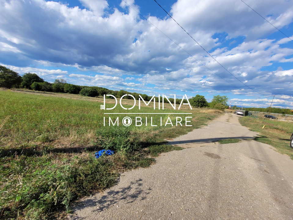 Vânzare teren intravilan cu PUZ, situat în Târgu-Jiu, localitatea Slobozia