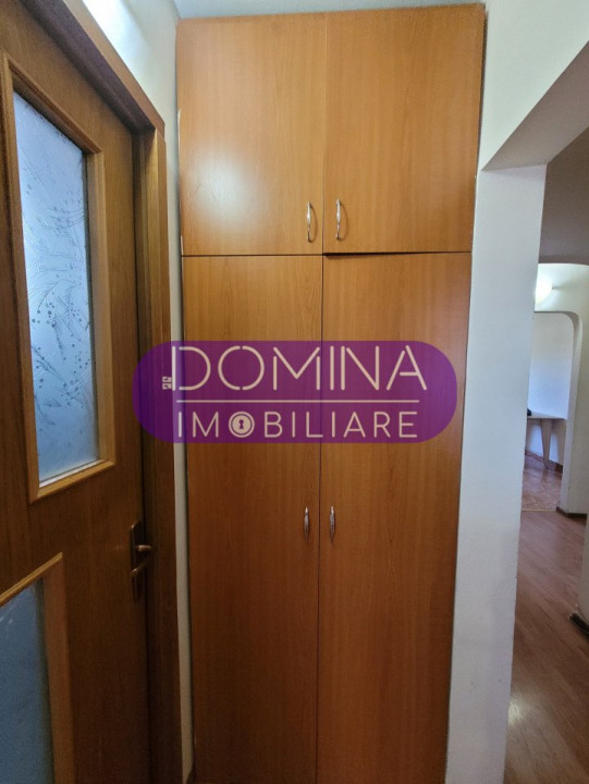Vânzare apartament 3 camere decomandat, zona Liceului Pedagogic, Târgu Jiu