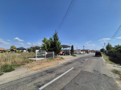 Teren de vânzare în Ursați, pretabil construcții rezidențiale  și comerciale