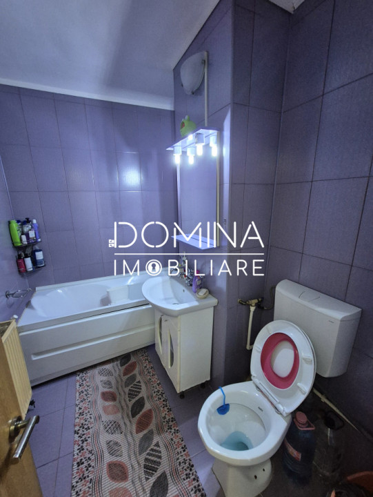 Vânzare apartament 2 camere, decomandat, zonă liniștită, strada Zambilelor