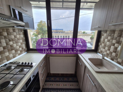 Vânzare apartament 2 camere transformat în 3, etaj 1, strada Comuna din Paris