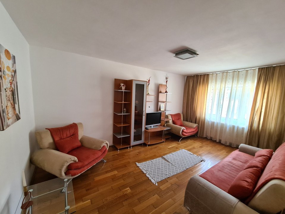 Vânzare apartament 2 camere, strada Corneliu Coposu - zona Pieței Centrale