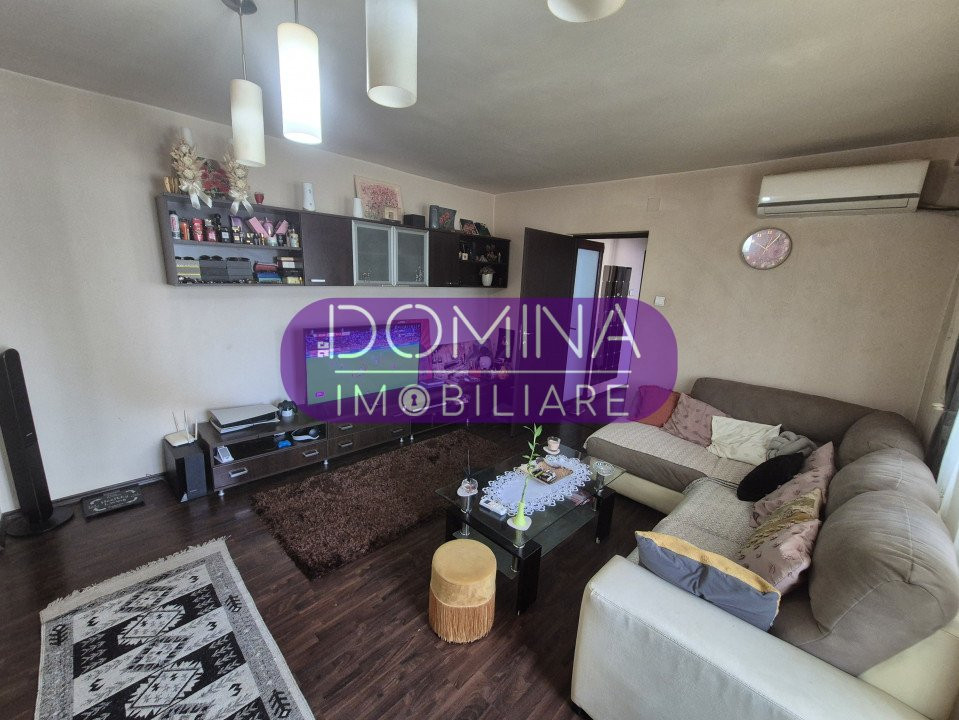 Vânzare apartament 3 camere, situat ULTRACENTRAL, strada Unirii 