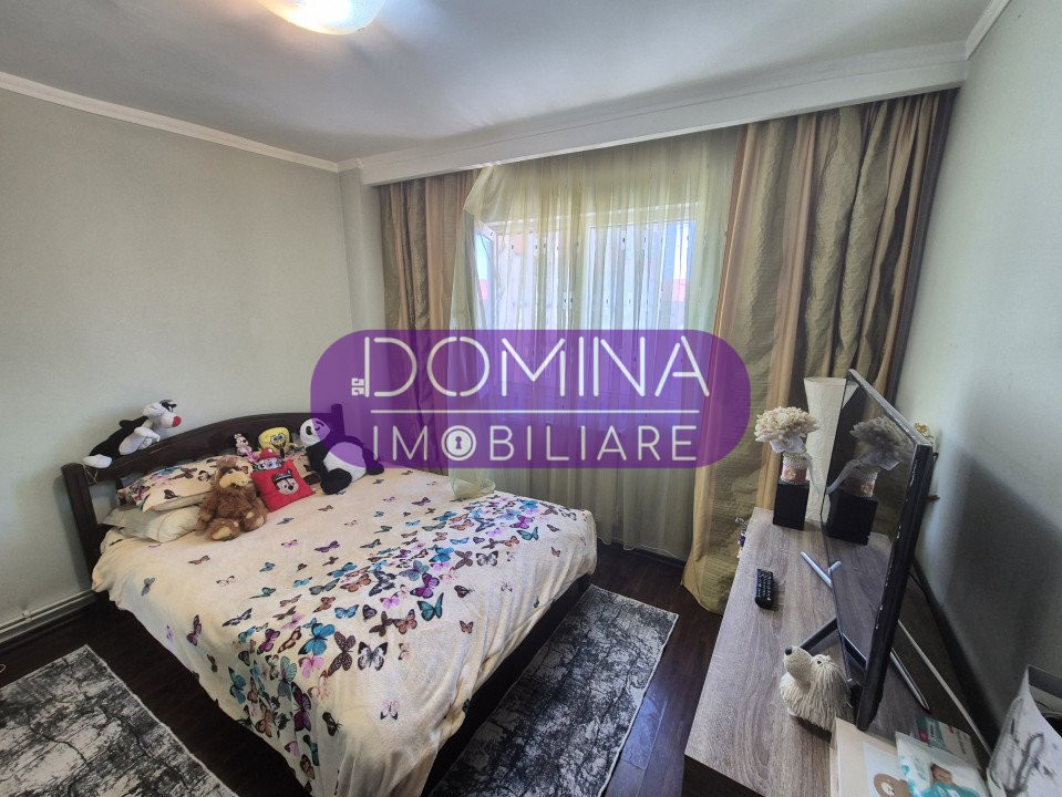 Vânzare apartament 3 camere, situat ULTRACENTRAL, strada Unirii 