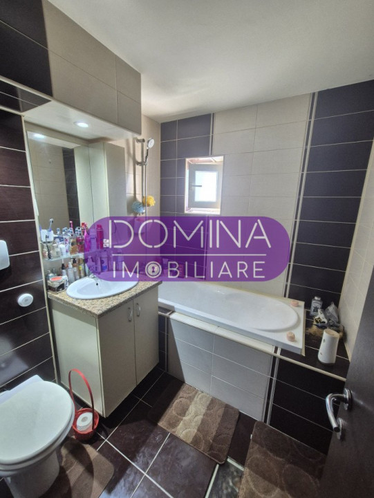 Vânzare apartament 3 camere, situat ULTRACENTRAL, strada Unirii 