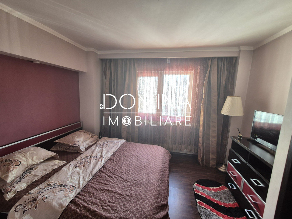 Vânzare apartament 3 camere, situat ULTRACENTRAL, strada Unirii 