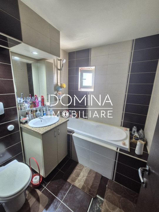 Vânzare apartament 3 camere, situat ULTRACENTRAL, strada Unirii 