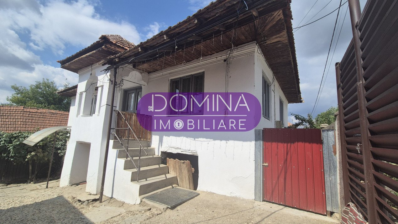 Vânzare casă tradițională situată în Bengești-Ciocadia, strada Linia Mare