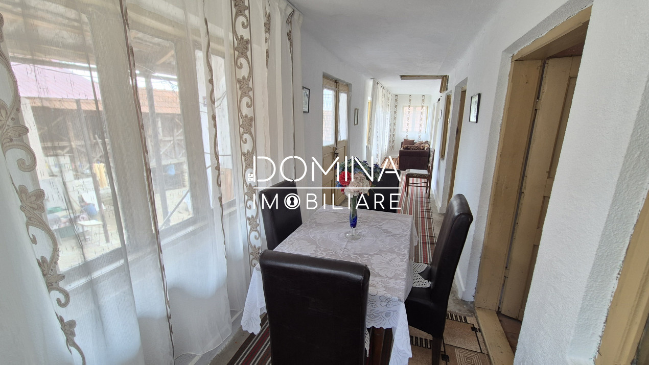 Vânzare casă tradițională situată în Bengești-Ciocadia, strada Linia Mare