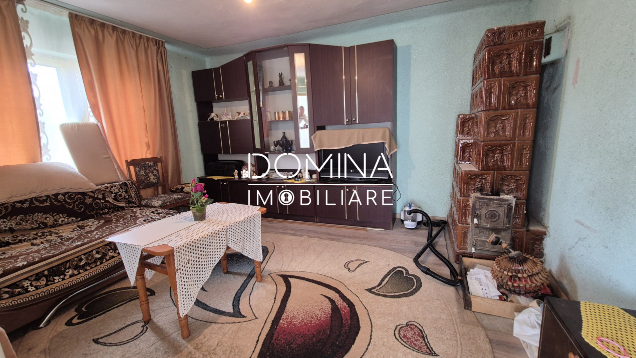 Vânzare casă tradițională situată în Bengești-Ciocadia, strada Linia Mare