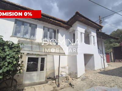 Vânzare casă tradițională situată în Bengești-Ciocadia, strada Linia Mare