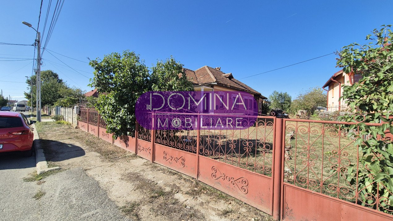 Vânzare *teren generos și casă * - strada Petrești - cartier Primăverii