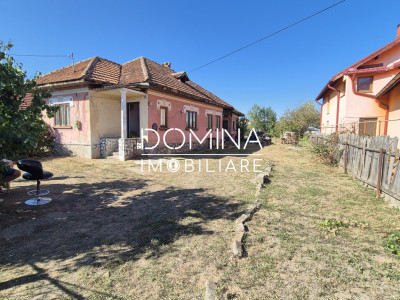 Vânzare *teren generos și casă * - strada Petrești - cartier Primăverii
