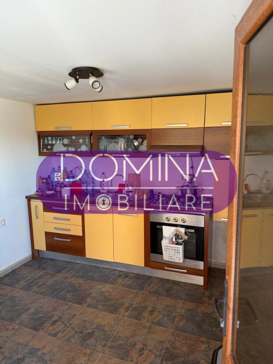 Vânzare casă *zonă liniștită* - comuna Bălești - sat Rasova 