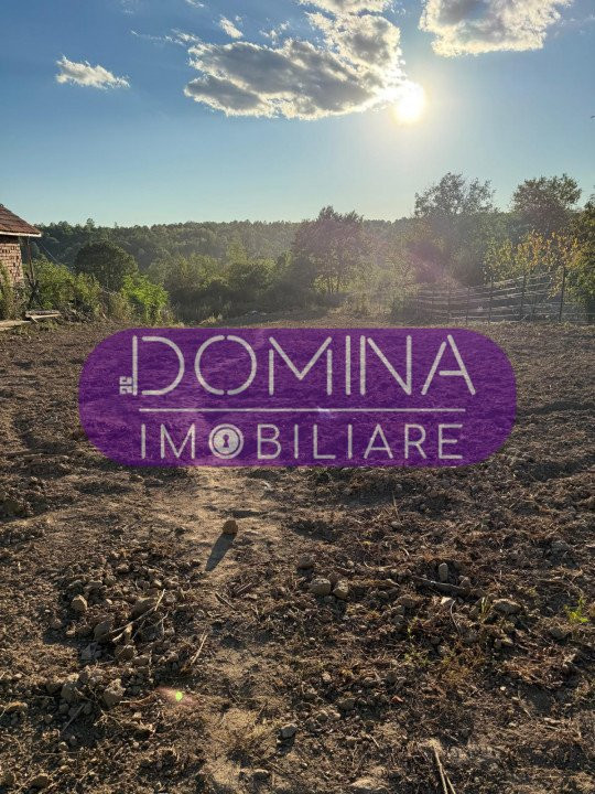 Vânzare casă *zonă liniștită* - comuna Bălești - sat Rasova 