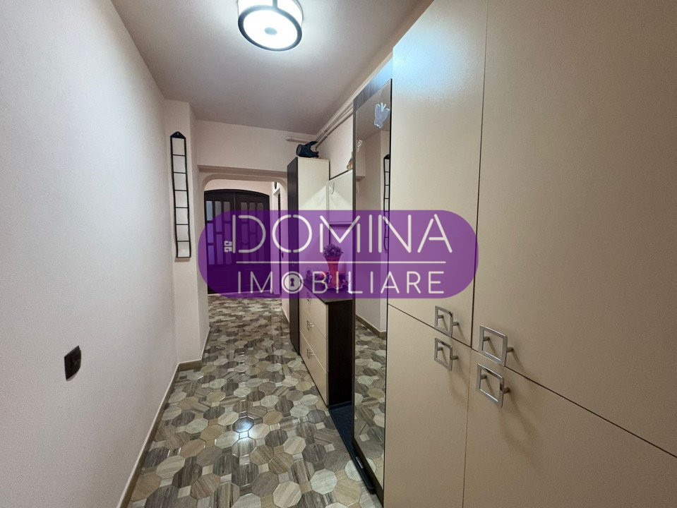 Închiriere apartament 3 camere, cu balcon generos, în zonă ULTRACENTRALĂ