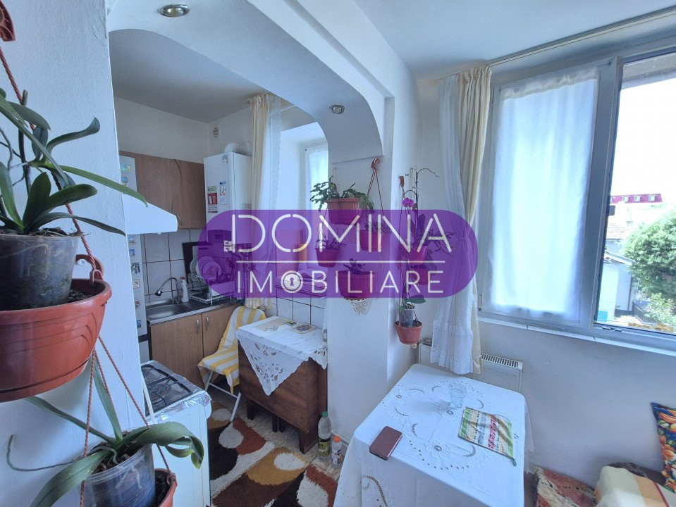 Vânzare garsonieră, în Tg. Jiu, et. 2, str. Slt. M.C. Oancea - zona Griviței