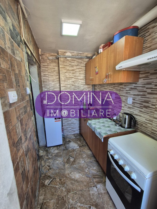 Vânzare apartament 2 camere, situat în Târgu Jiu, Aleea Plopilor - zona 9 Mai