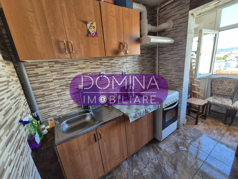 Vânzare apartament 2 camere, situat în Târgu Jiu, Aleea Plopilor - zona 9 Mai
