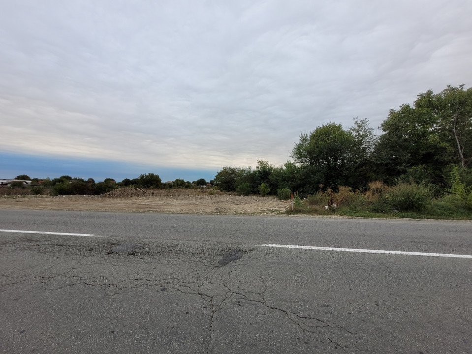 Vânzare teren intravilan, 3.063 mp, în Tg. Jiu, str Merilor - zonă în dezvoltare