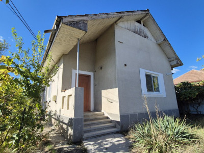 Vânzare casă cu teren generos, strada Ghiocelului – cartier Primăverii