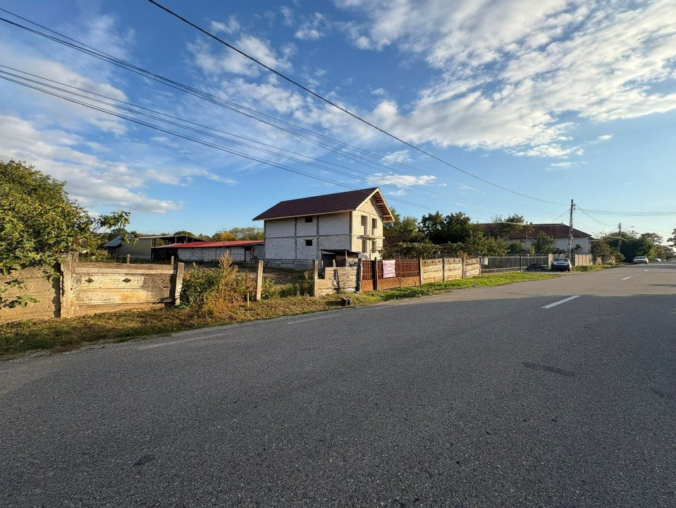 Vânzare teren 4449 mp cu utilități, Curtișoara - la 13 km de Târgu Jiu