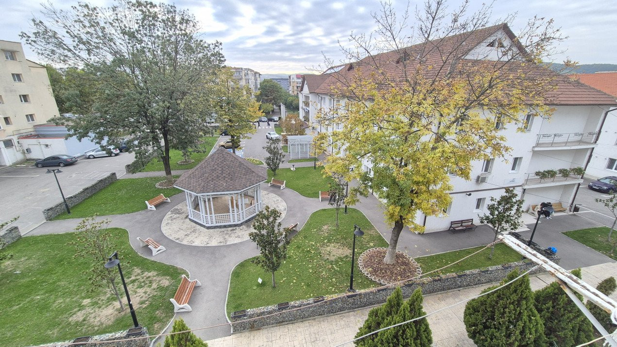 Vânzare apartament 2 camere, luminos, etaj 3, Rovinari – strada Jiului