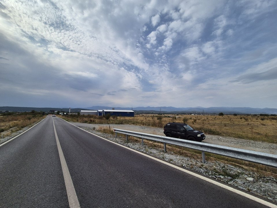 Vânzare teren intravilan - 1070 mp - strada Ciocârlău - spre Preajba