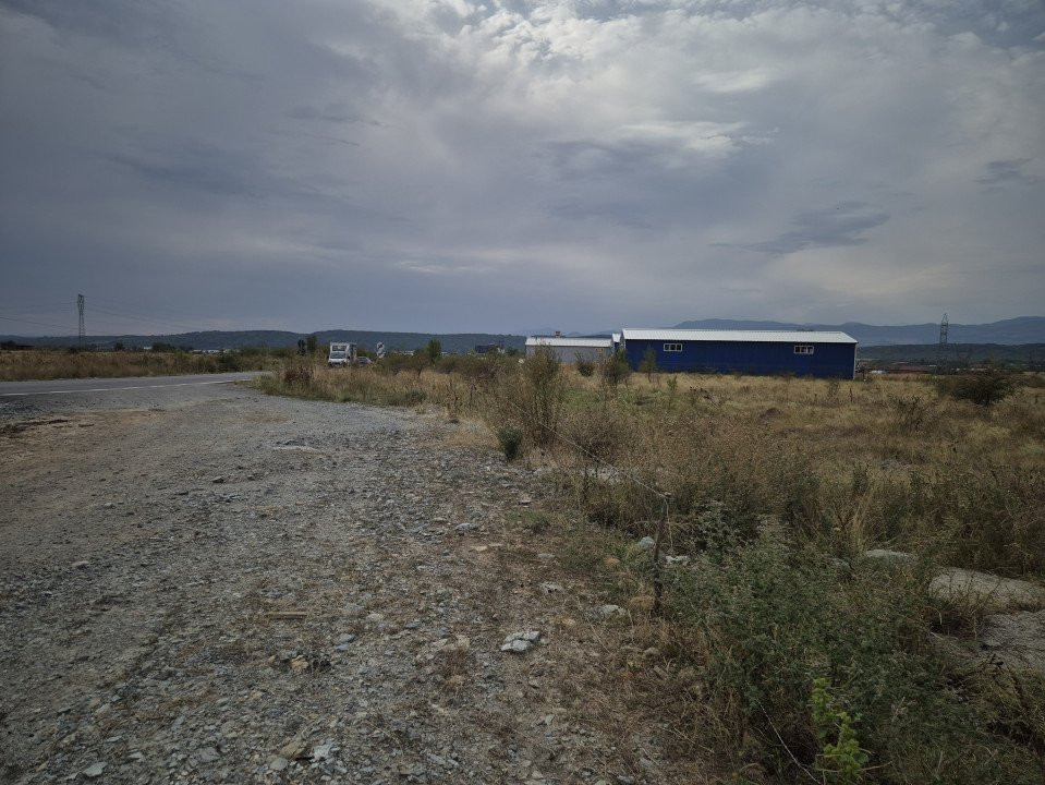 Vânzare teren intravilan - 1070 mp - strada Ciocârlău - spre Preajba