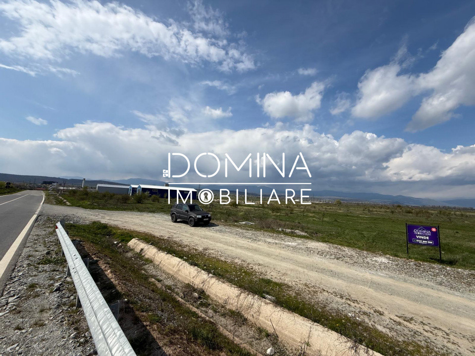 Vânzare teren intravilan - 1070 mp - strada Ciocârlău - spre Preajba
