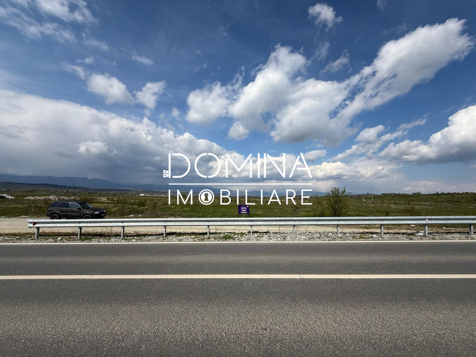Vânzare teren intravilan - 1070 mp - strada Ciocârlău - spre Preajba
