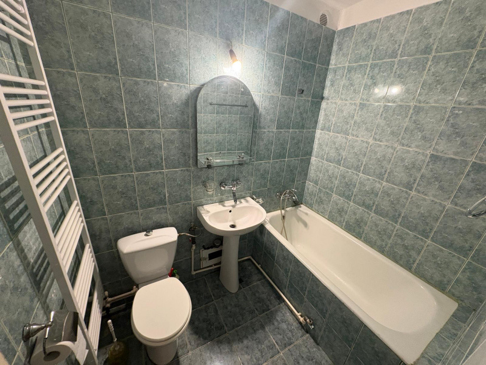 Vânzare garsonieră confort 1 - 26 mp - central - lângă Primăria Târgu Jiu