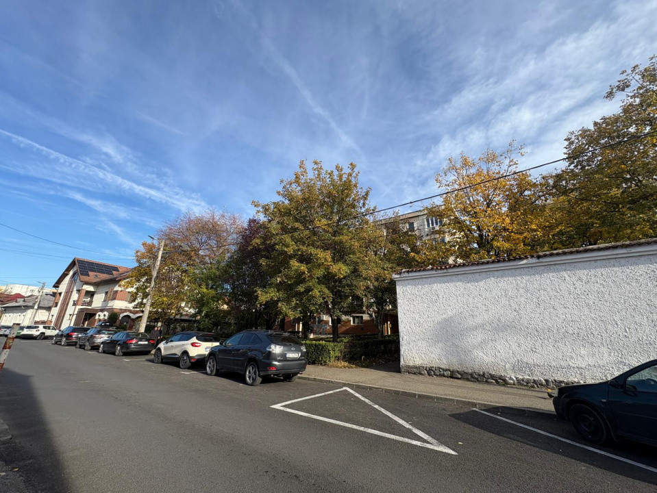 Vânzare garsonieră confort 1 - 26 mp - central - lângă Primăria Târgu Jiu