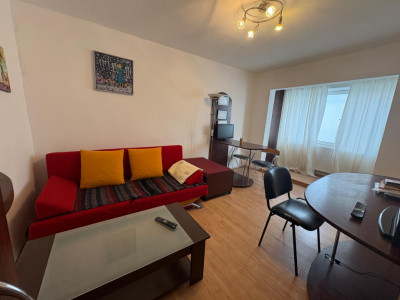 Vânzare garsonieră confort 1 - 26 mp - central - lângă Primăria Târgu Jiu