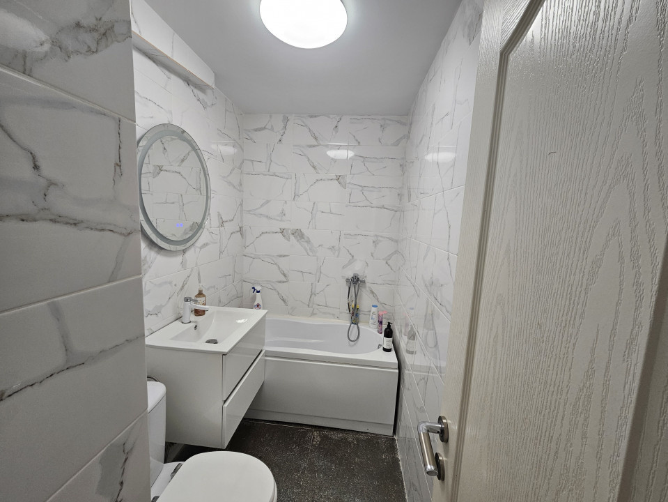 Vânzare ap. 2 camere, mobilat și utilat, situat pe B-dul Republicii, Târgu Jiu