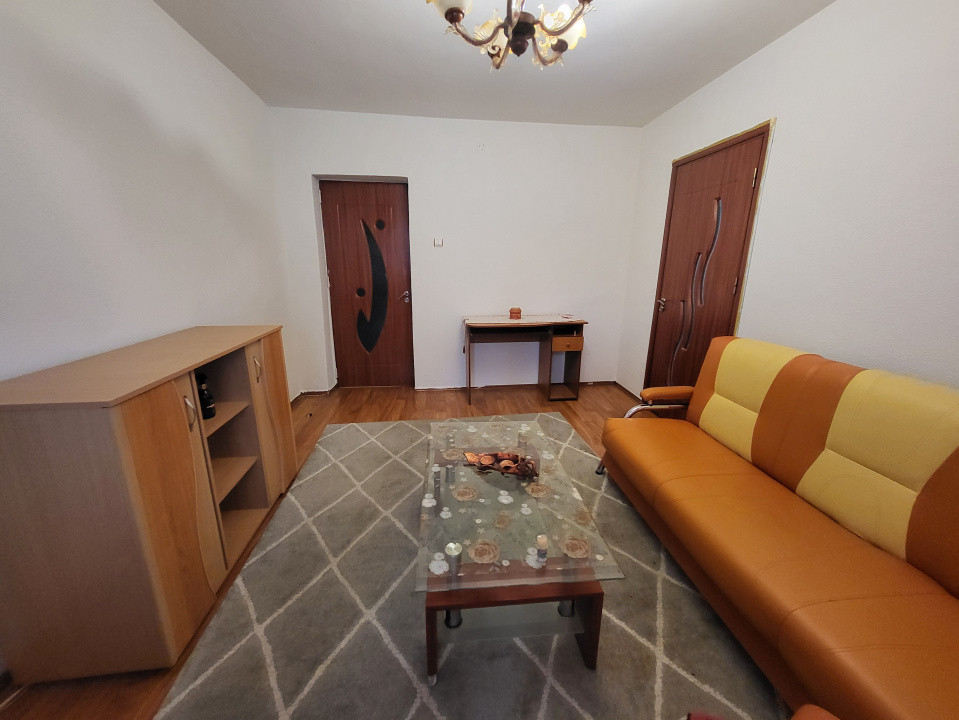 Vânzare apartament 2 camere – Aleea Plopilor, 9 Mai – gata de mutat