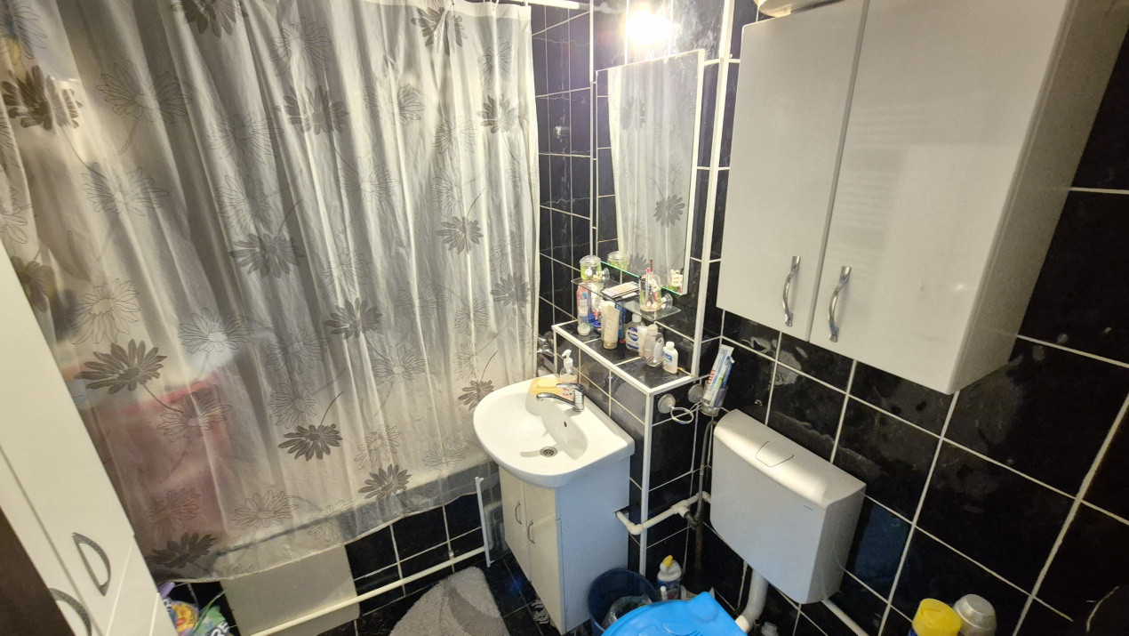 Vânzare apartament 2 camere decomandat - 52 mp - strada 23 August 