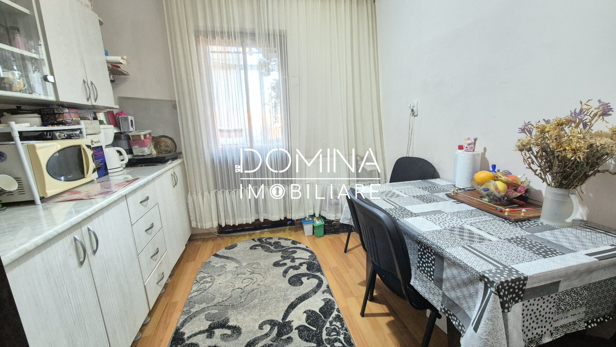 Vânzare apartament 2 camere decomandat - 52 mp - strada 23 August 