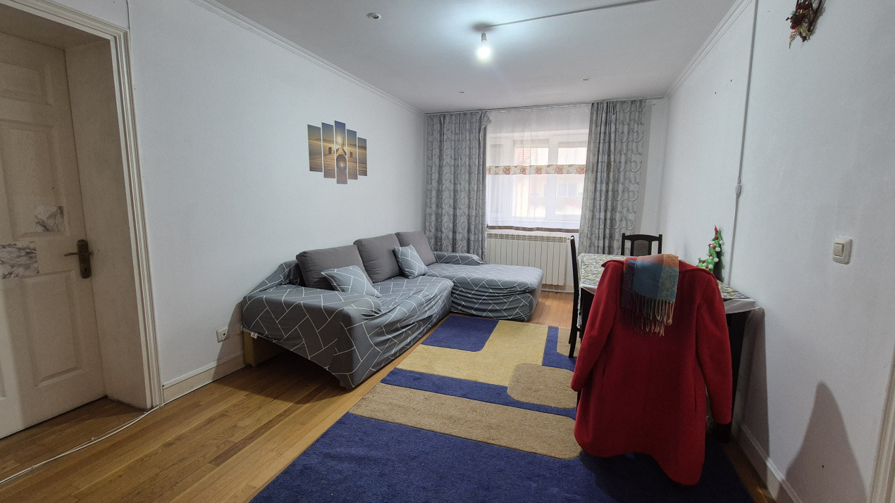 Vânzare apartament 3 camere - 76 mp - zonă centrală - strada Nicolae Bălcescu