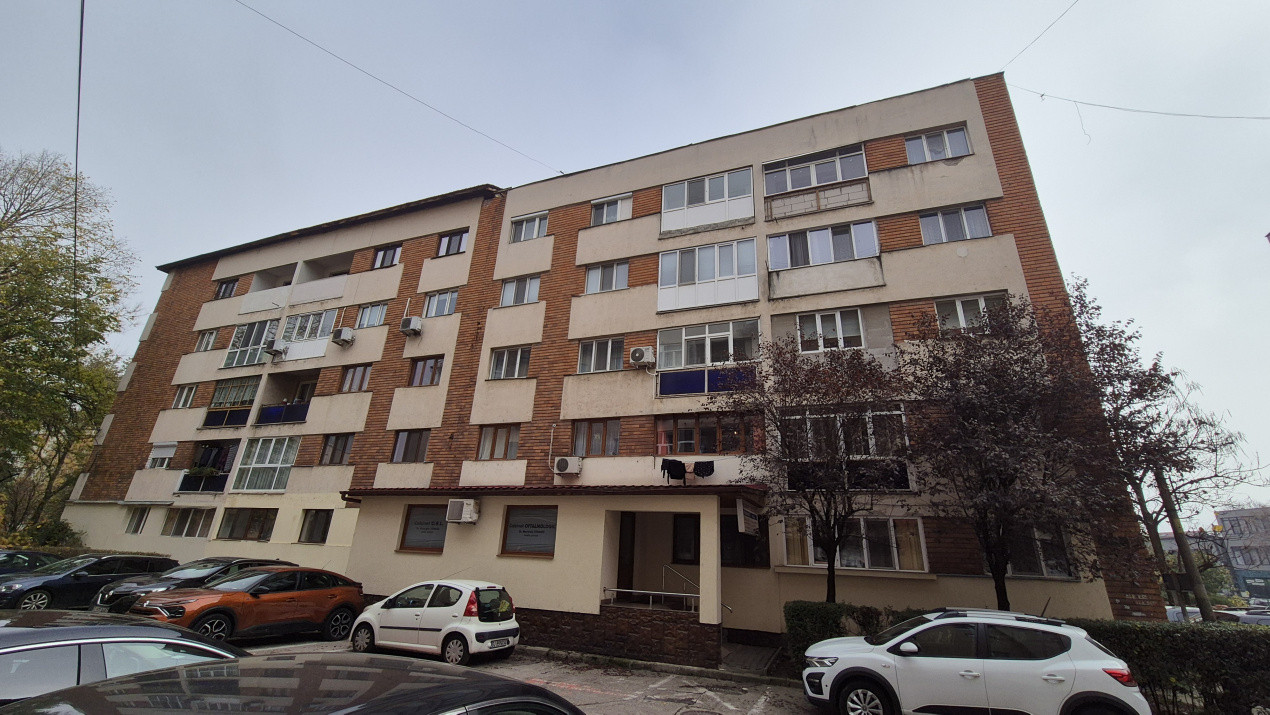 Vânzare apartament 3 camere - 76 mp - zonă centrală - strada Nicolae Bălcescu