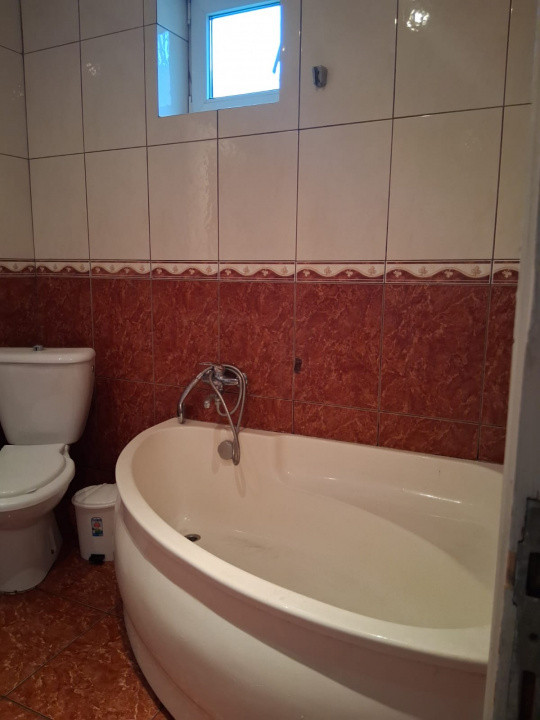 Vânzare apartament 3 camere - 76 mp - zonă centrală - strada Nicolae Bălcescu