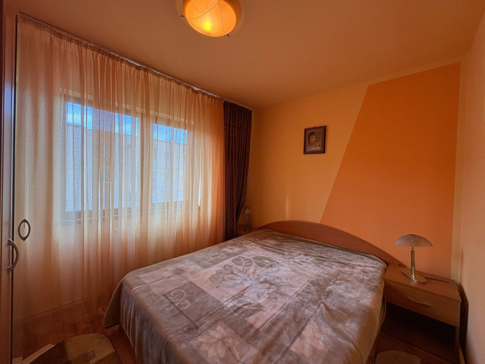 Vânzare apartament 3 camere, situat în Târgu Jiu, Aleea Plopilor