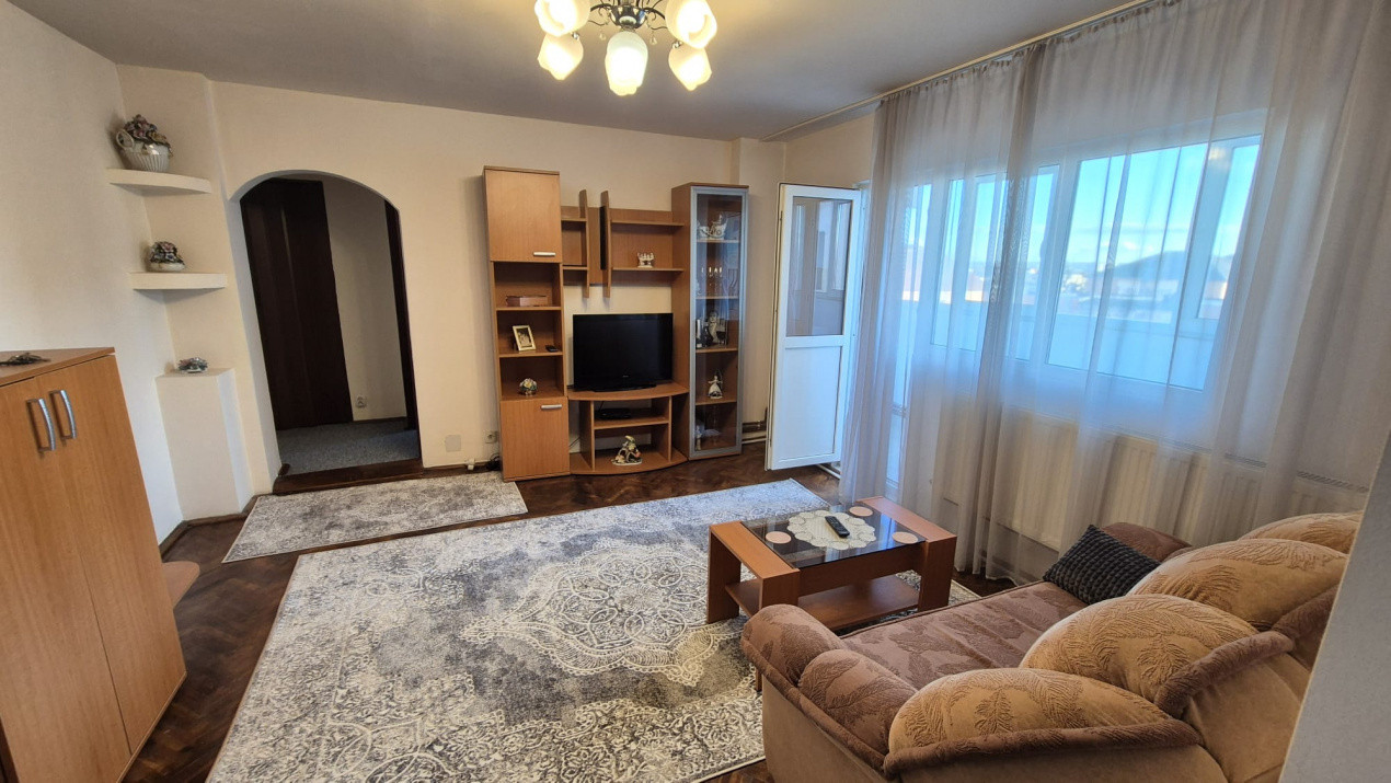 Închiriere apartament 3 camere, în Tg.Jiu, str. Unirii - zonă ultracentrală
