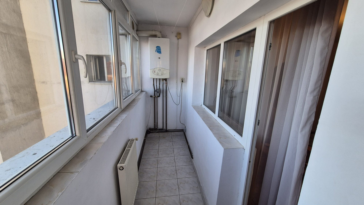 Închiriere apartament 3 camere, în Tg.Jiu, str. Unirii - zonă ultracentrală