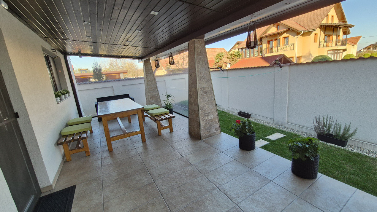 Vânzare vilă P+M, mobilată/utilată, situată în Târgu Jiu, strada Tudor Arghezi