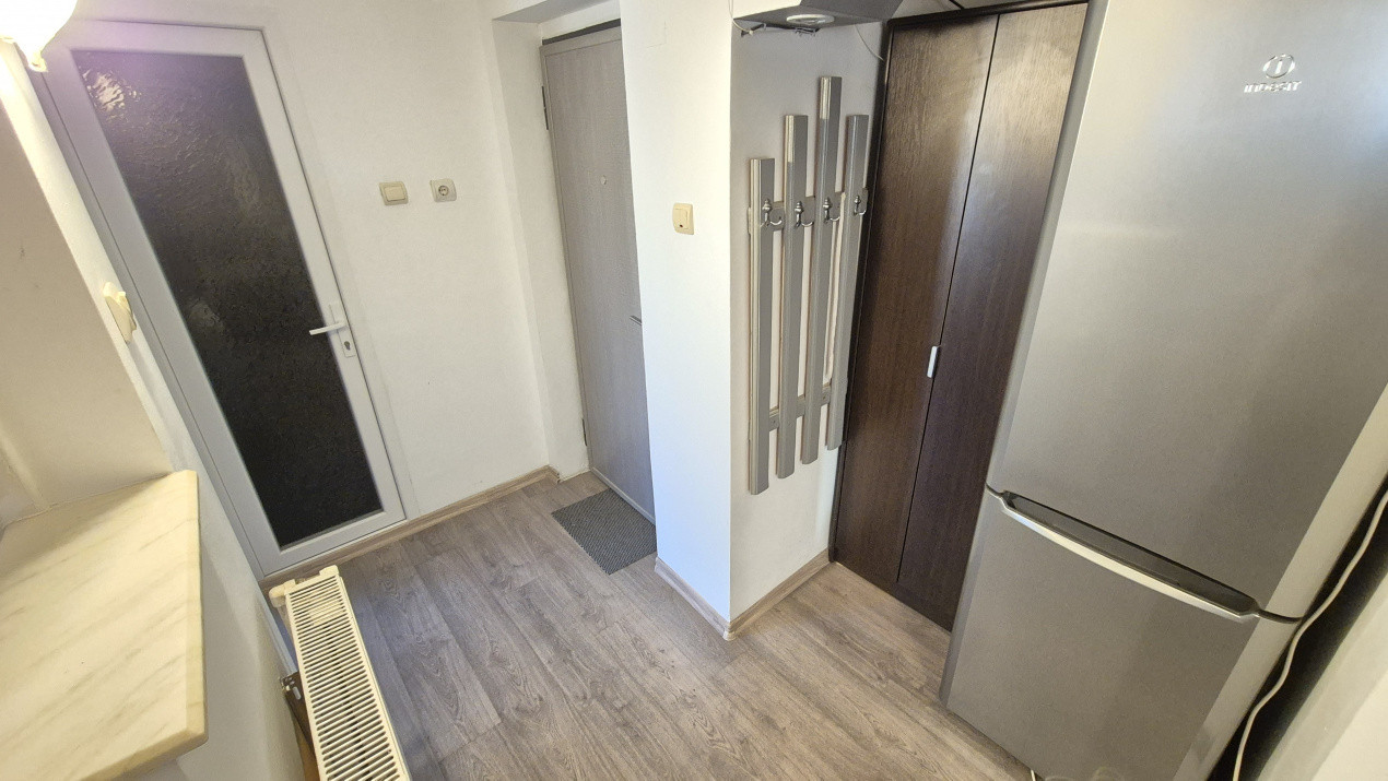 Vânzare apartament 2 camere, situat în Târgu Jiu, strada Mioriței