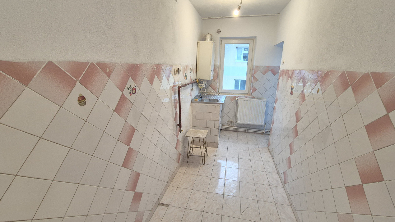 Vânzare apartament 2 camere, 42 mp - Bumbești-Jiu - strada Jiului