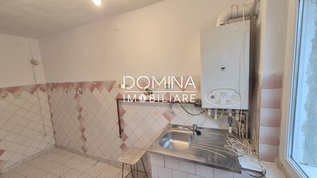 Vânzare apartament 2 camere, 42 mp - Bumbești-Jiu - strada Jiului